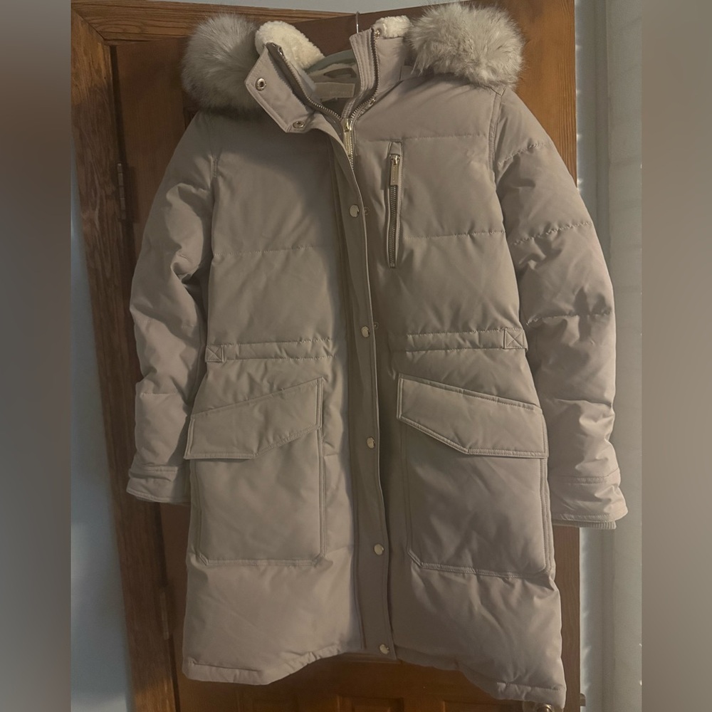 LIKE NEW! Michael Kors Women's Taupe Puffer Coat with Faux Fur Hood
